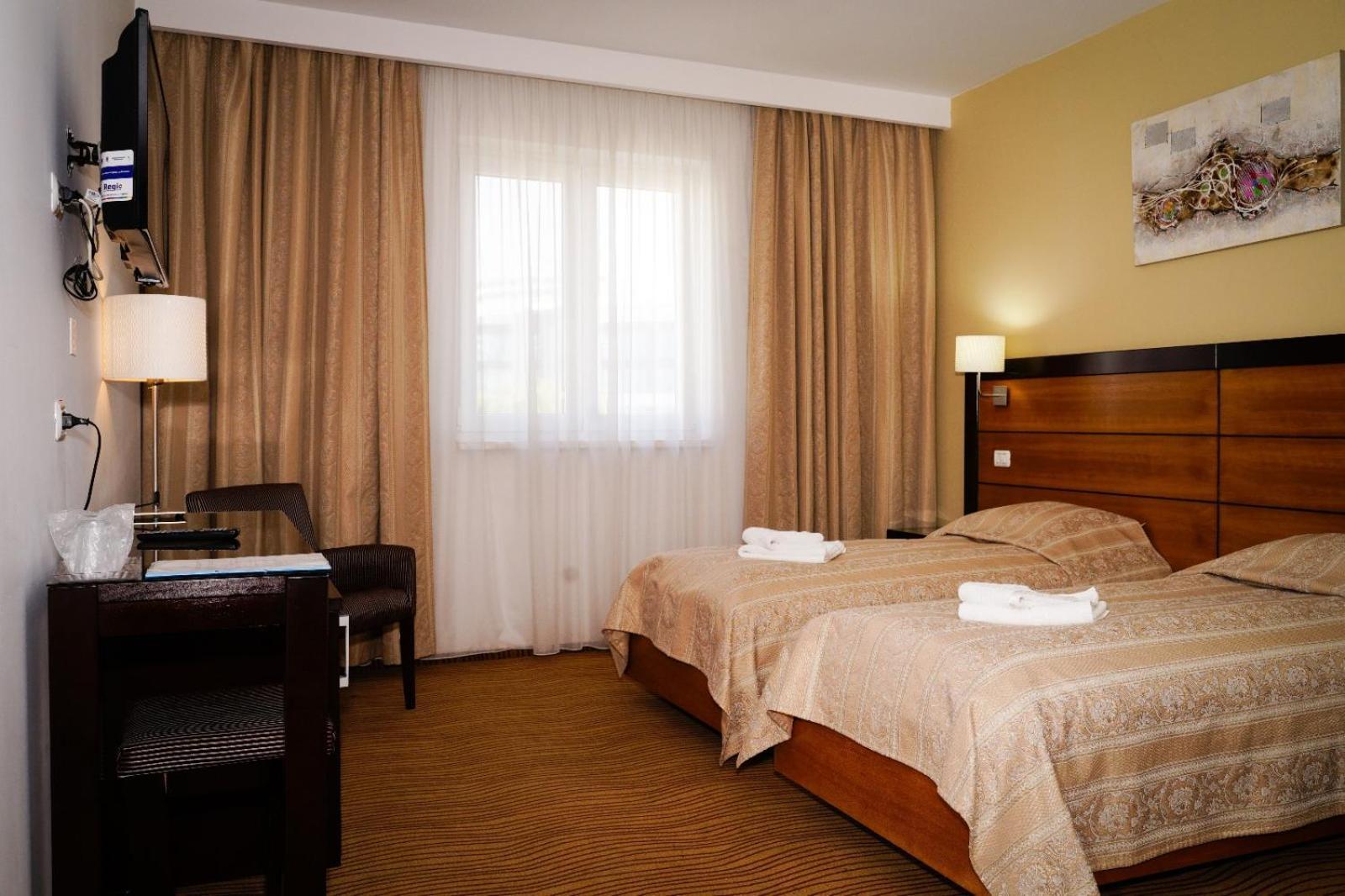 Hotel Criss Бухарест Экстерьер фото